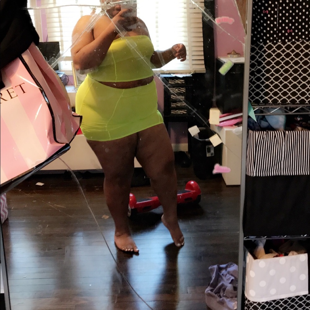 Lime green 2 piece set